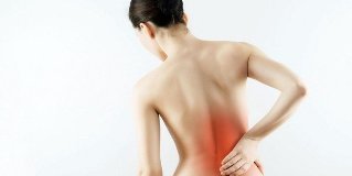 stiprus skausmas nugaros srityje lumbus