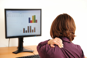 Gimdos kaklelio osteochondrozė moteriai, sėdinčiai prie kompiuterio